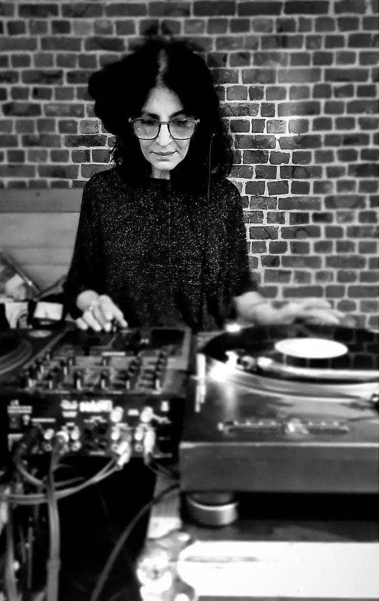 SOULFUL SUNDAYS invites DJ GIA (Melodiggerz) & Pierre Bouillet : LIVE @ Café Metteko (BRUXELLES)